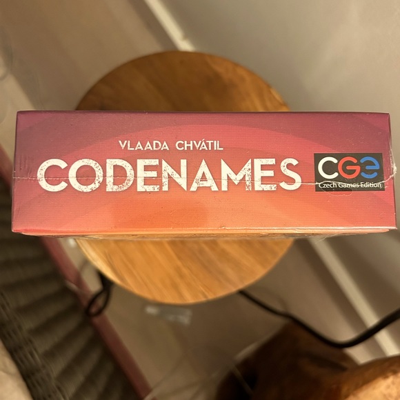 BRAND NEW CODENAMES GAME❤️ - Picture 3 of 7